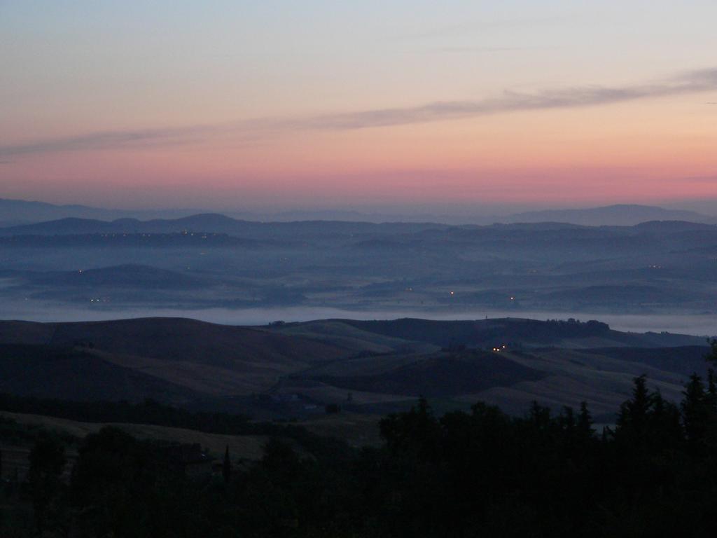 Le Rogheta Villa Campiglia dʼOrcia Eksteriør bilde